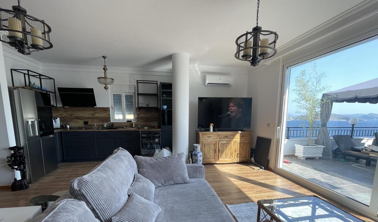 Апартаменты Teuta- Luxury Penthouse 200M2 Саранда Экстерьер фото