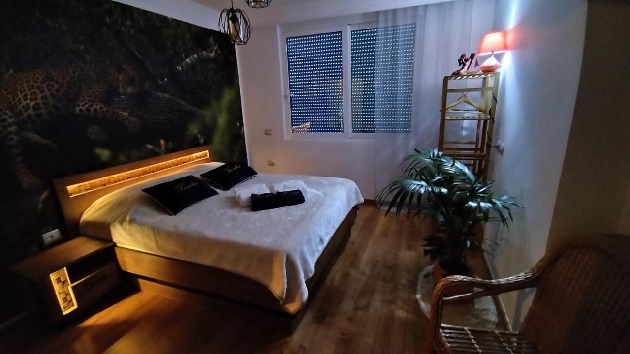 Апартаменты Teuta- Luxury Penthouse 200M2 Саранда Экстерьер фото